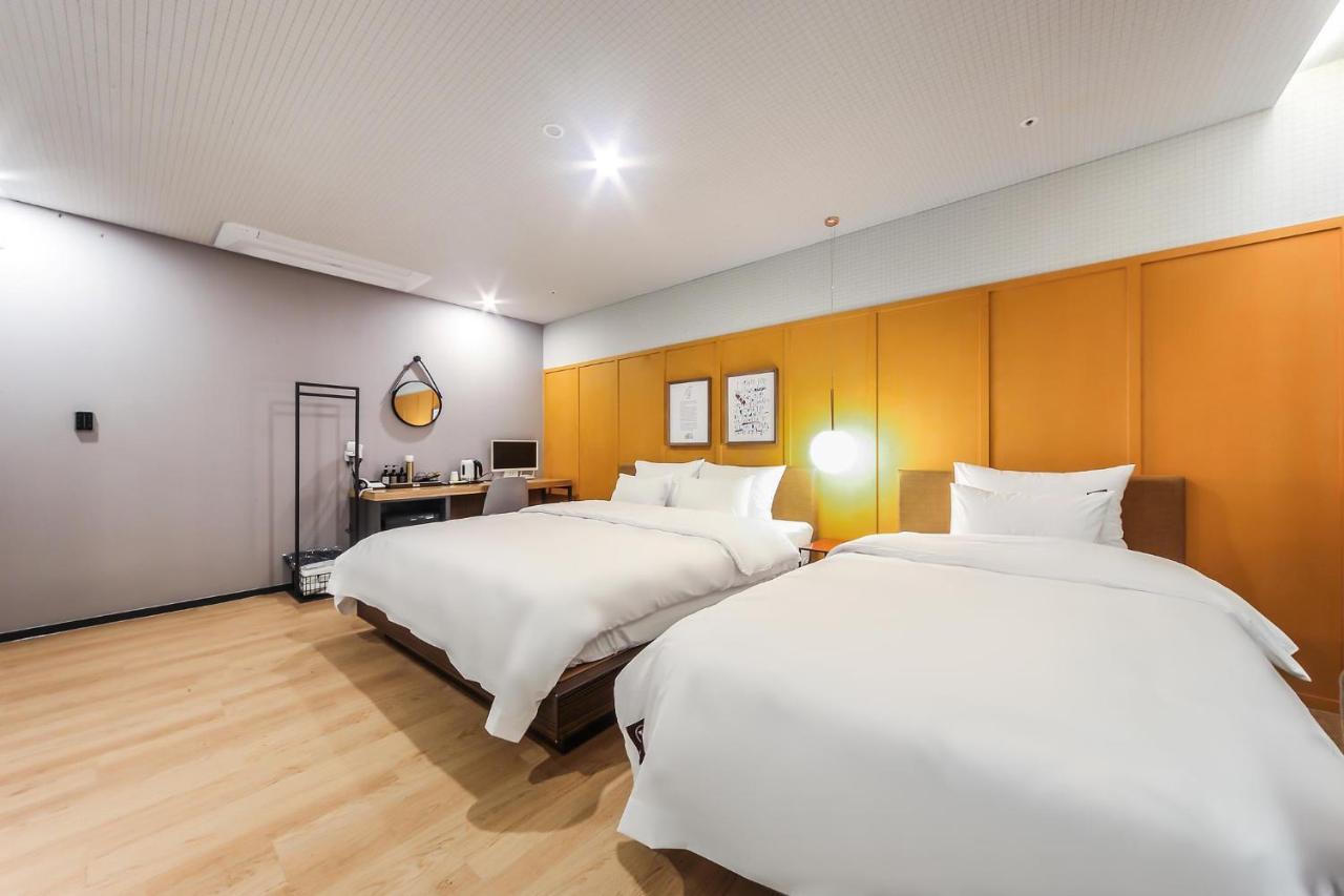 Seomyeon Brown-Dot Hotel Gold Busan Exterior photo