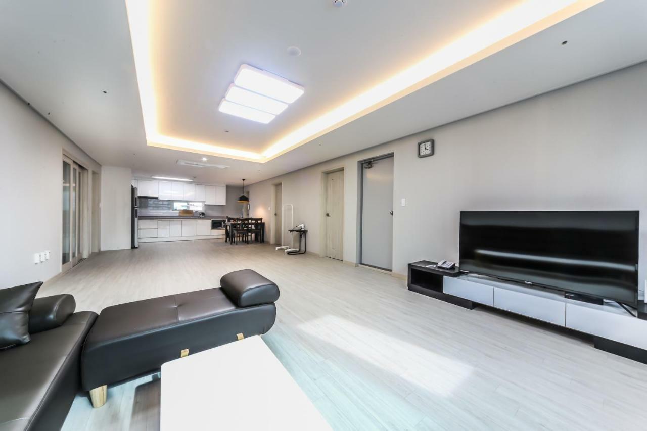 Seomyeon Brown-Dot Hotel Gold Busan Exterior photo