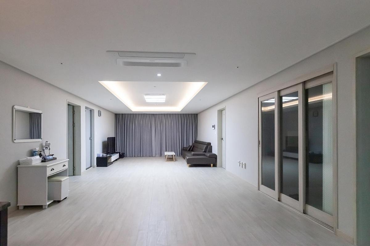 Seomyeon Brown-Dot Hotel Gold Busan Exterior photo