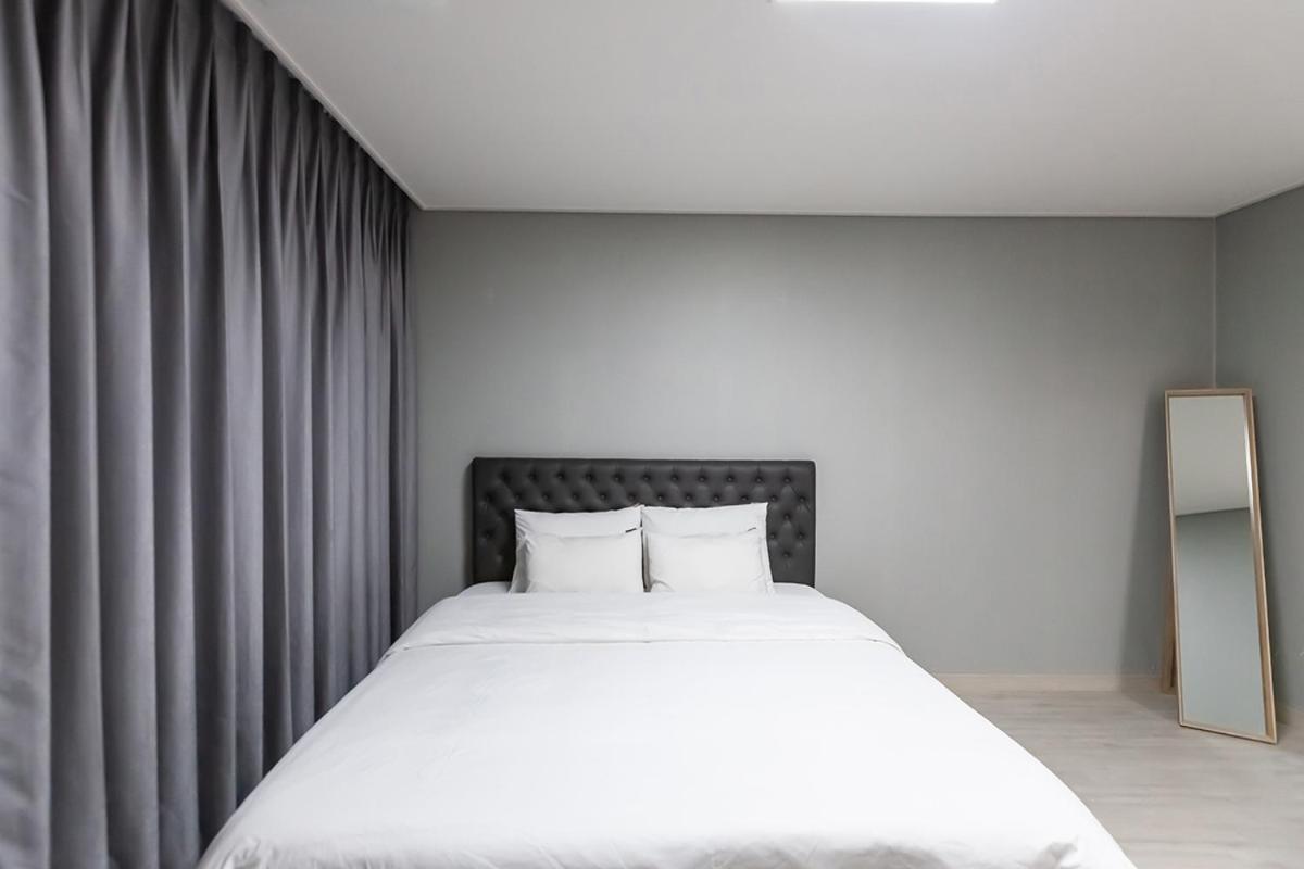Seomyeon Brown-Dot Hotel Gold Busan Exterior photo